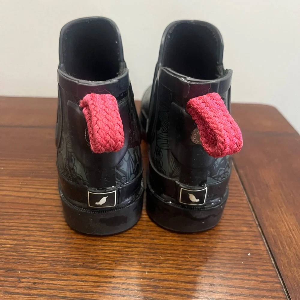 Sakroot ankle‎ water rainboots black pink 7